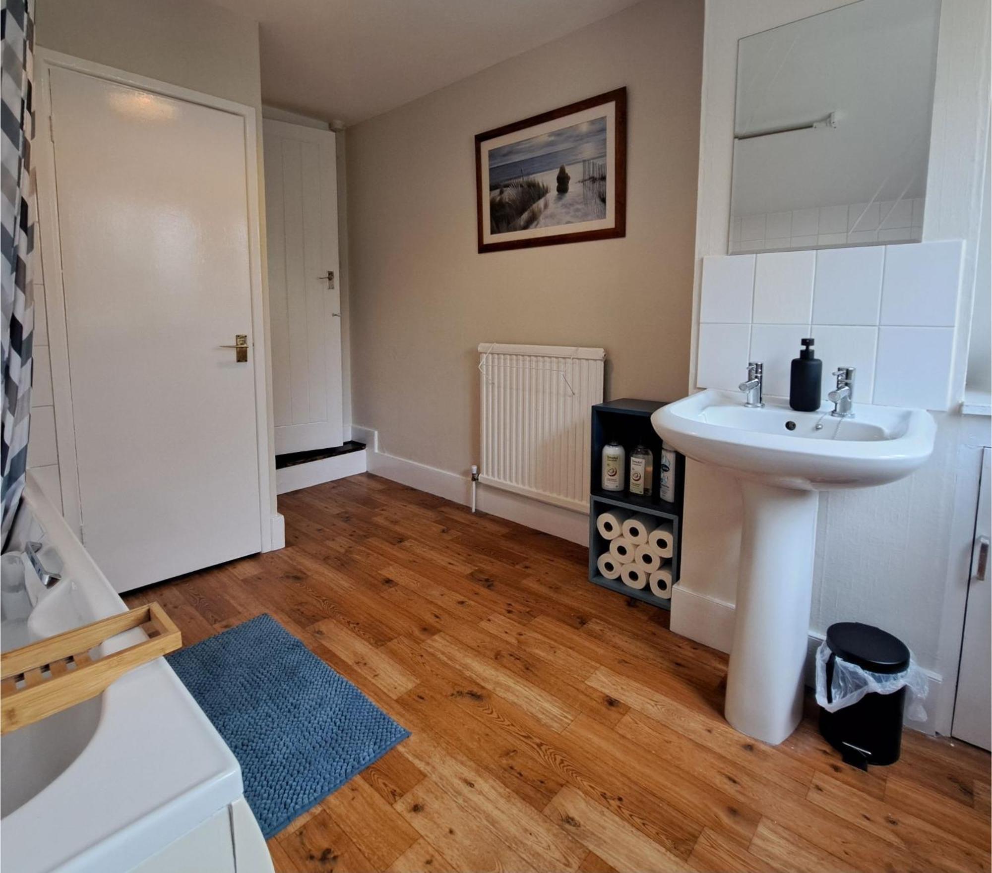 Generous 3 Bed In The Heart Of The Village Χάντινγκτον Εξωτερικό φωτογραφία
